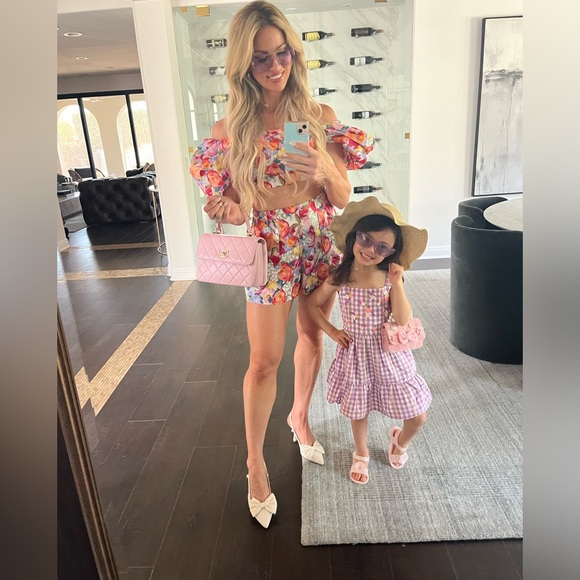 Meet your Posher, Heather - Picture 4 of 9